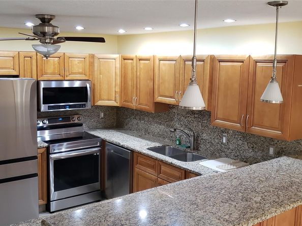 861 NW 116th Ave, Plantation FL 33325