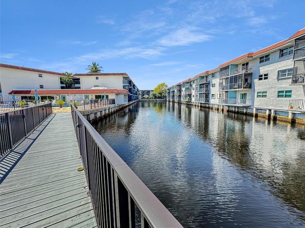 333 NW 17th Ct 103B, Fort Lauderdale FL 33311