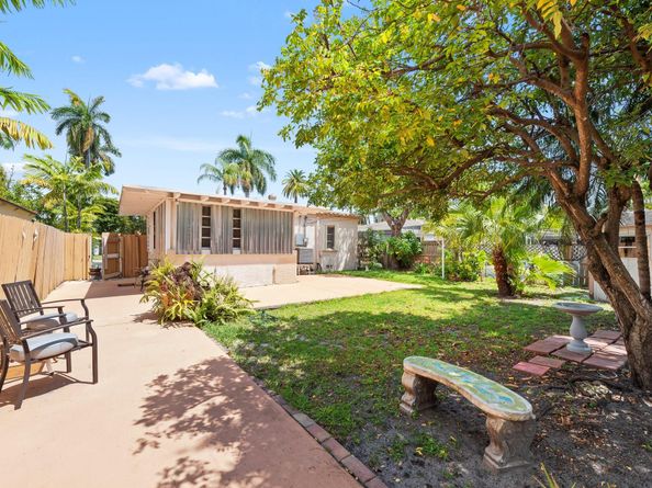 1340 Adams St, Hollywood FL 33019