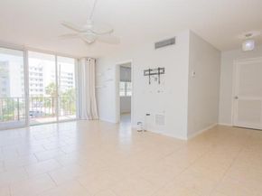 301 Croton Avenue 303, Lantana FL 33462