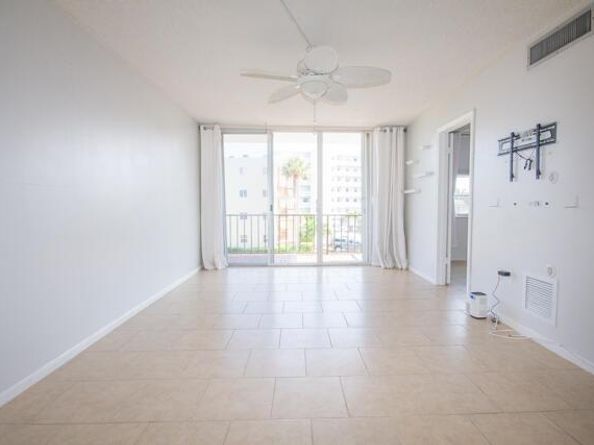 301 Croton Avenue 303, Lantana FL 33462