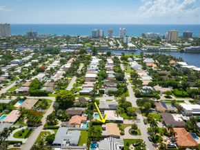2445 SE 7th St, Pompano Beach FL 33062