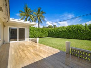 2445 SE 7th St, Pompano Beach FL 33062