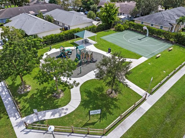 1577 Hawthorne Place, Wellington FL 33414
