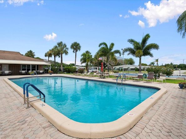 1422 High Point Way NW B, Delray Beach FL 33445