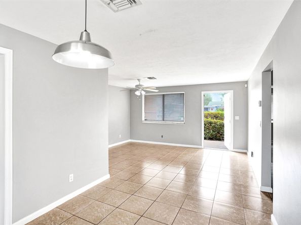 605 S D St, Lake Worth Beach FL 33460