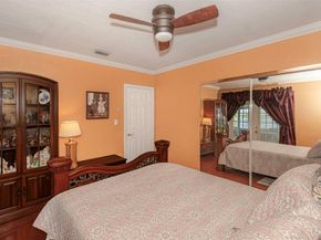 17610 NW 82nd Ct, Hialeah FL 33015