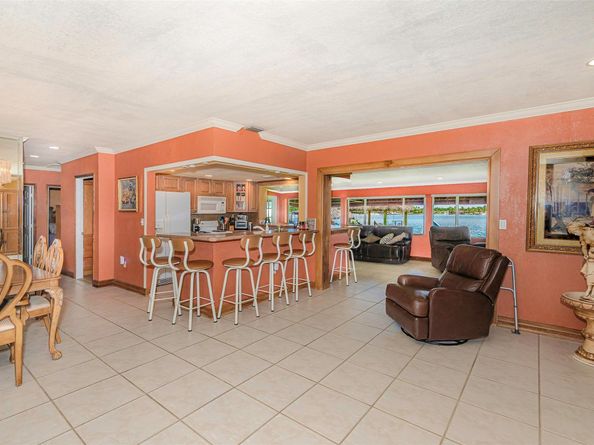17610 NW 82nd Ct, Hialeah FL 33015