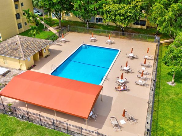 5860 NW 64th Ave 201, Tamarac FL 33319