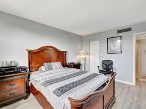 5860 NW 64th Ave 201, Tamarac FL 33319