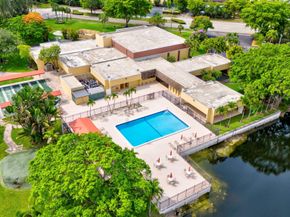 5860 NW 64th Ave 201, Tamarac FL 33319