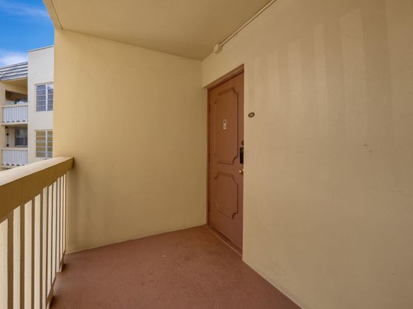 5860 NW 64th Ave 201, Tamarac FL 33319