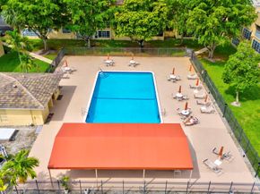 5860 NW 64th Ave 201, Tamarac FL 33319