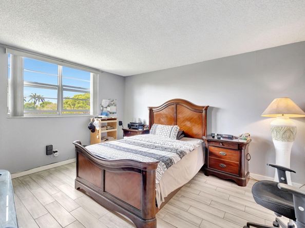 5860 NW 64th Ave 201, Tamarac FL 33319