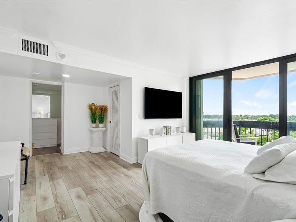 2400 Presidential Way 503, West Palm Beach FL 33401