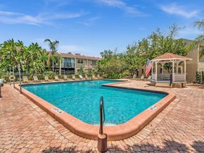 5230 NE 6th Ave 24C, Oakland Park FL 33334