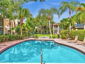 5230 NE 6th Ave 24C, Oakland Park FL 33334