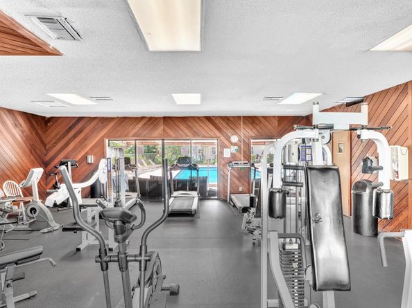 5230 NE 6th Ave 24C, Oakland Park FL 33334