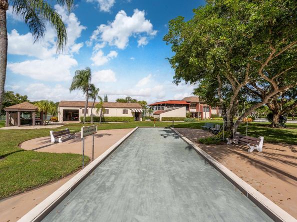 7892 Willow Spring Drive 1517, Lake Worth FL 33467