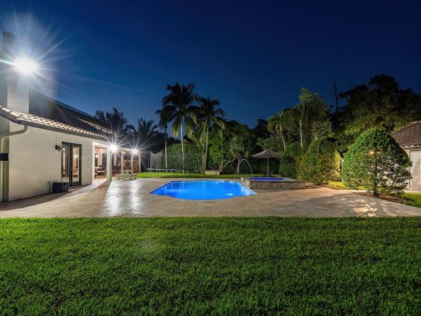 6672 NW 63rd Way, Parkland FL 33067