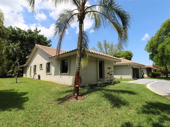 10859 NW 14th St, Coral Springs FL 33071