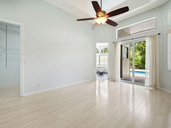 5217 NW 109th Ln, Coral Springs FL 33076