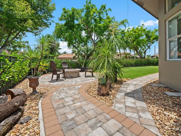 5217 NW 109th Ln, Coral Springs FL 33076