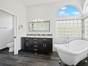 5217 NW 109th Ln, Coral Springs FL 33076
