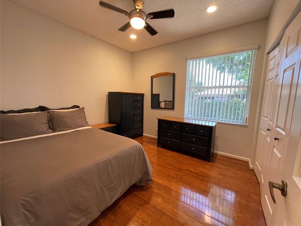 5217 NW 109th Ln, Coral Springs FL 33076