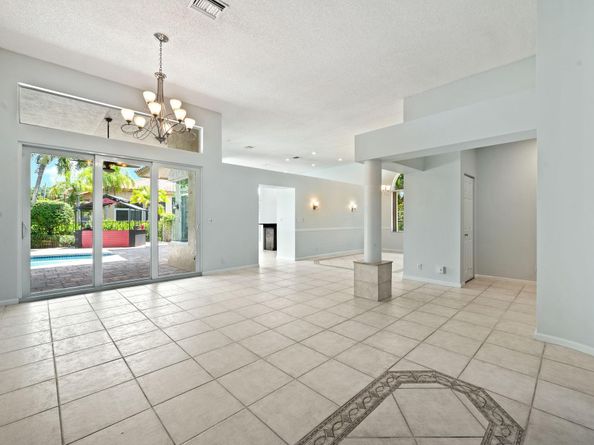 5217 NW 109th Ln, Coral Springs FL 33076