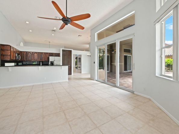 5217 NW 109th Ln, Coral Springs FL 33076