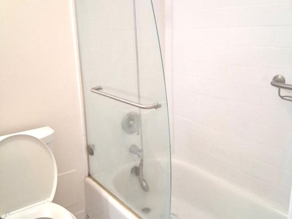 42 Sussex B, West Palm Beach FL 33417