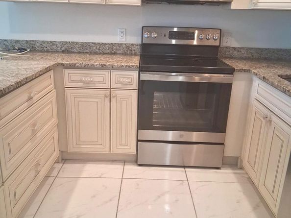 42 Sussex B, West Palm Beach FL 33417