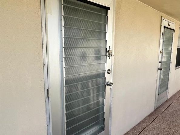 42 Sussex B, West Palm Beach FL 33417