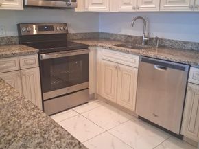 42 Sussex B, West Palm Beach FL 33417