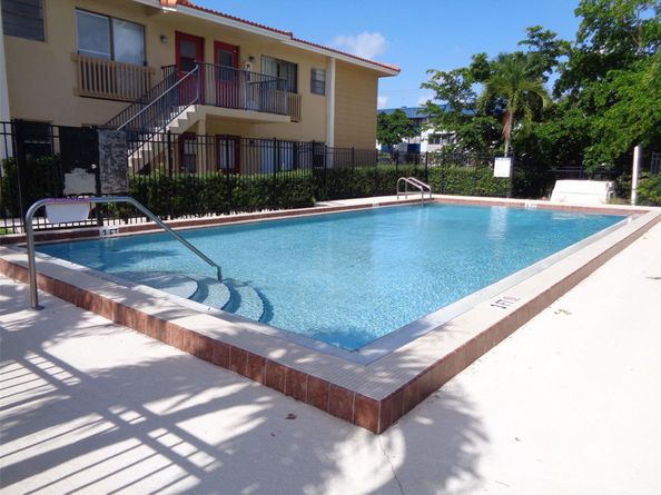 2651 Riverside Dr 1, Coral Springs FL 33065