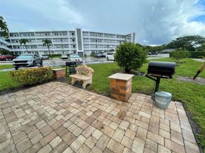 139 Oakridge J 139, Deerfield Beach FL 33442