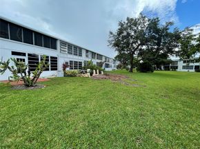 139 Oakridge J 139, Deerfield Beach FL 33442