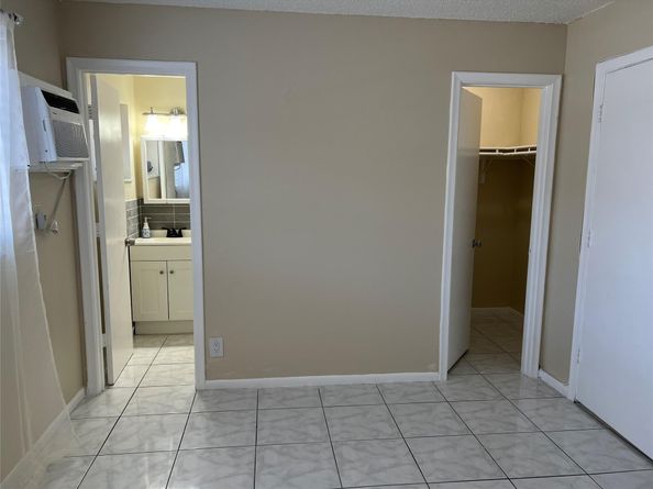 5168 NE 6th Ave 426, Fort Lauderdale FL 33334