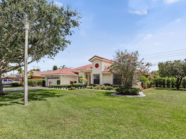 8584 NW 47th Drive, Coral Springs FL 33067