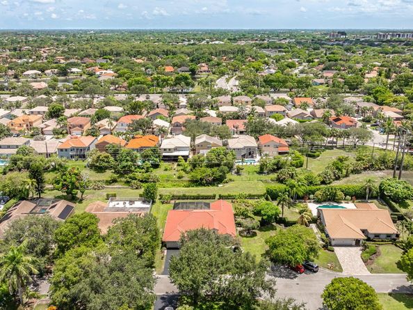 8584 NW 47th Drive, Coral Springs FL 33067