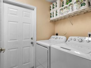 3852 Oak Ridge Cir, Weston FL 33331