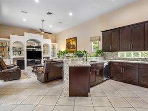 3852 Oak Ridge Cir, Weston FL 33331