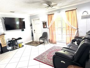 7140 Custer St, Hollywood FL 33024