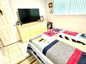 7140 Custer St, Hollywood FL 33024