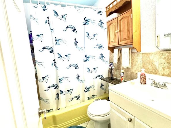 7140 Custer St, Hollywood FL 33024