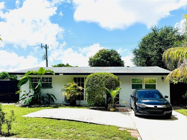7140 Custer St, Hollywood FL 33024