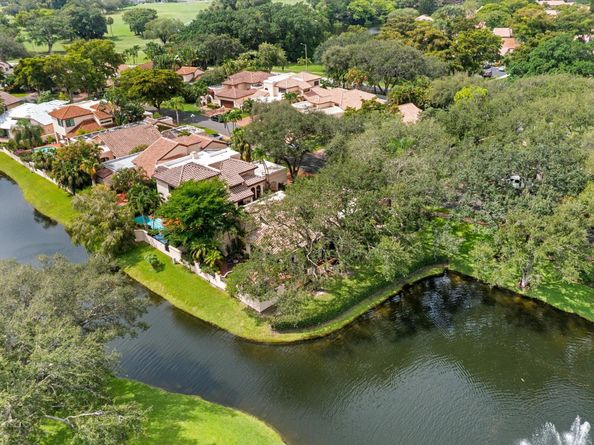 572 Deer Creek Via Genova, Deerfield Beach FL 33442