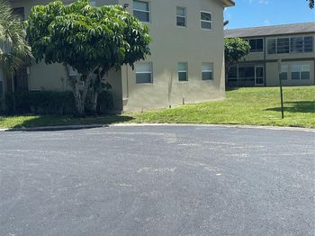 550 NW 79th Ave