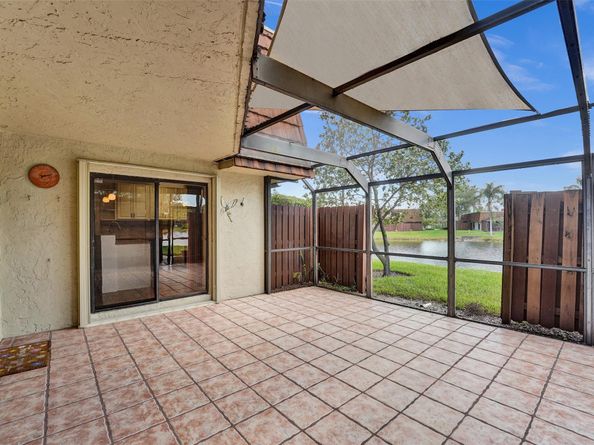 11884 SW 12th Pl 11884, Davie FL 33325